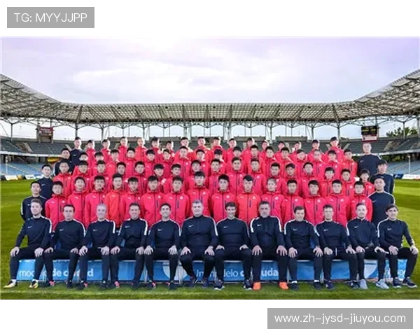 足球社区回报体现足球俱乐部社会责任感的具体实践